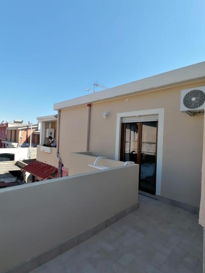 Luminoso Appartamento Con Terrazza......C.U......Q2483 Sìnnai Eksteriør bilde